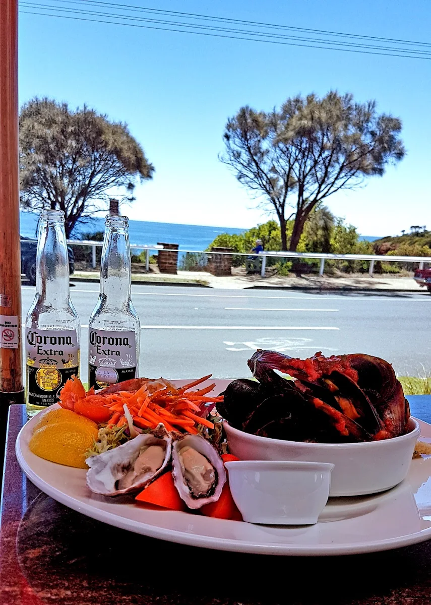 Dips and Bread, Kirks on the Esplanade
