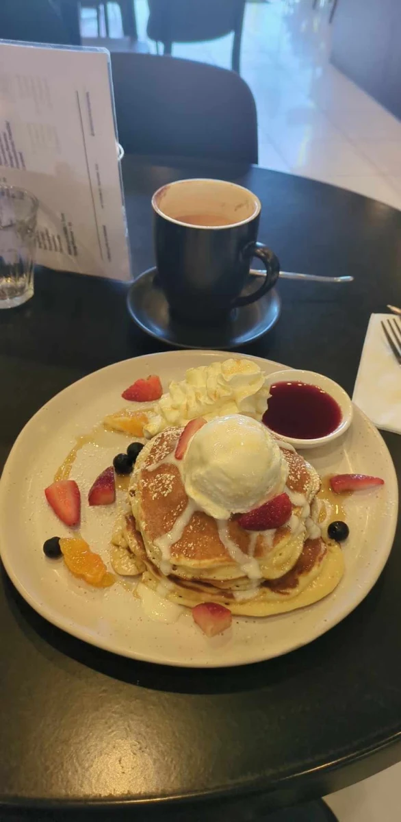 Pancakes, Lisbon Love Patisserie Panania