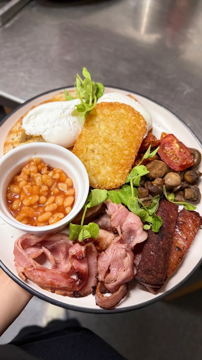Big Breakfast, Little Bunny Cafe