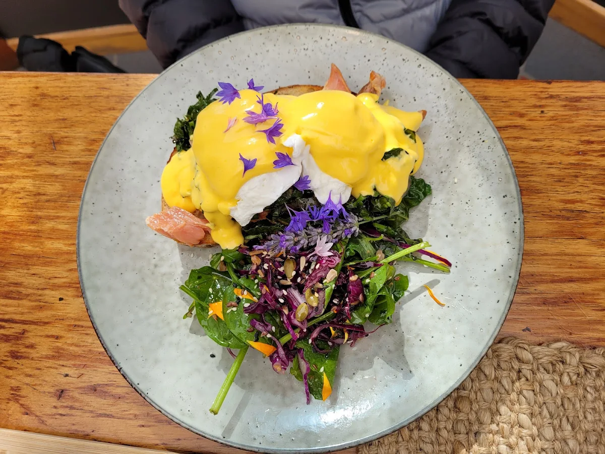 Eggs Benedict, Cygnet Old Bank Bed and Breakfast