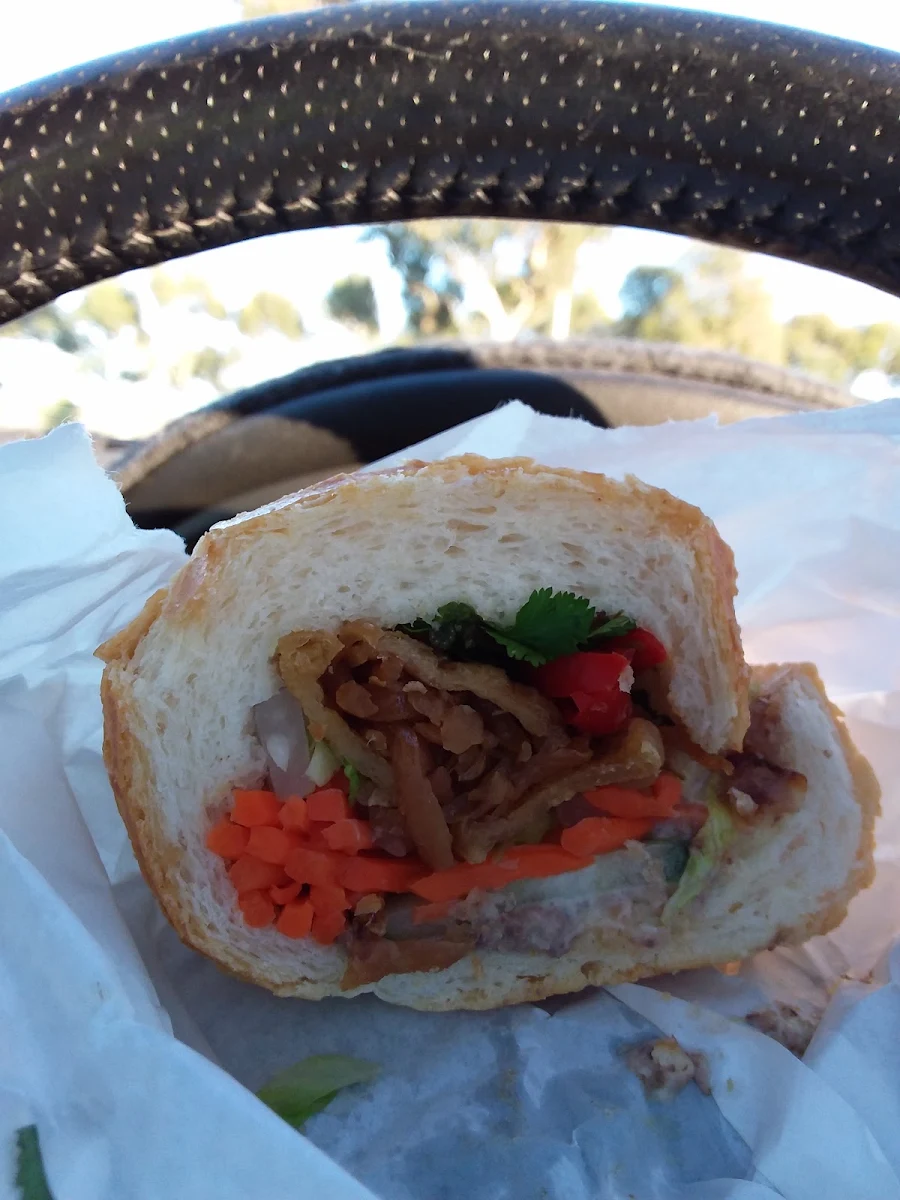 Bánh MÌ Bì Chay