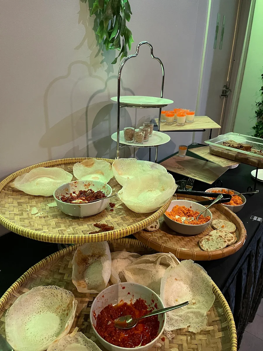 Highlights, Pimarn Trek Restaurant - Sri Lankan and Thai Cuisine
