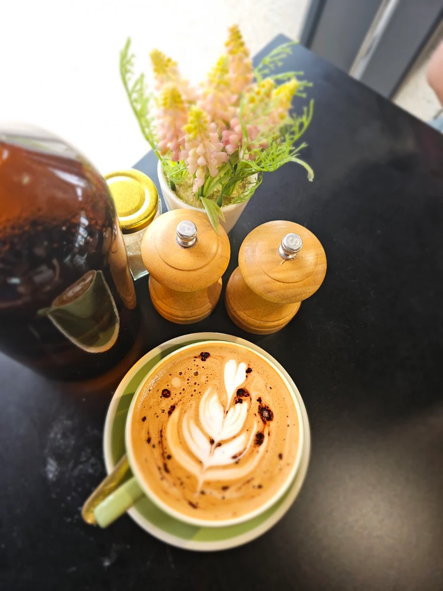 Coffee, Little Growling Cafe & Restaurant