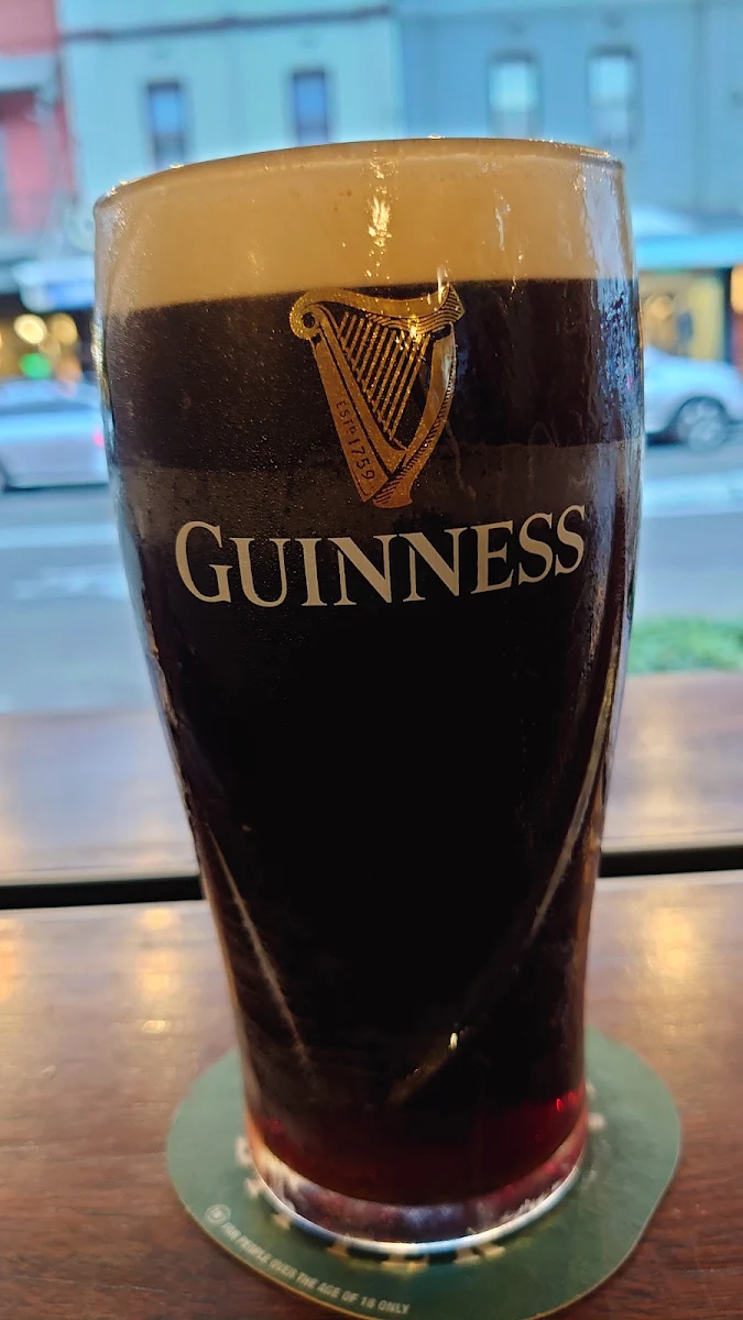 Guinness, Cat & Fiddle Hotel