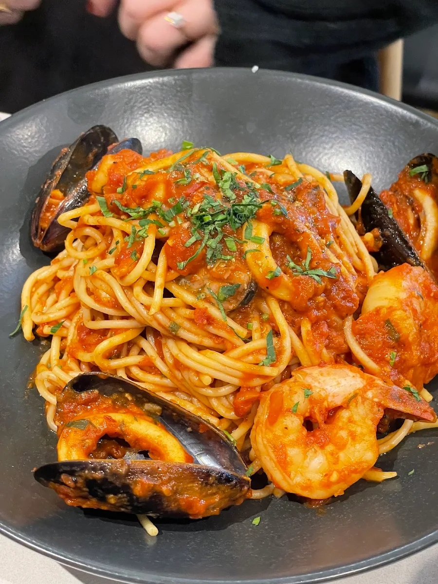 Spaghetti Seafood Marinara