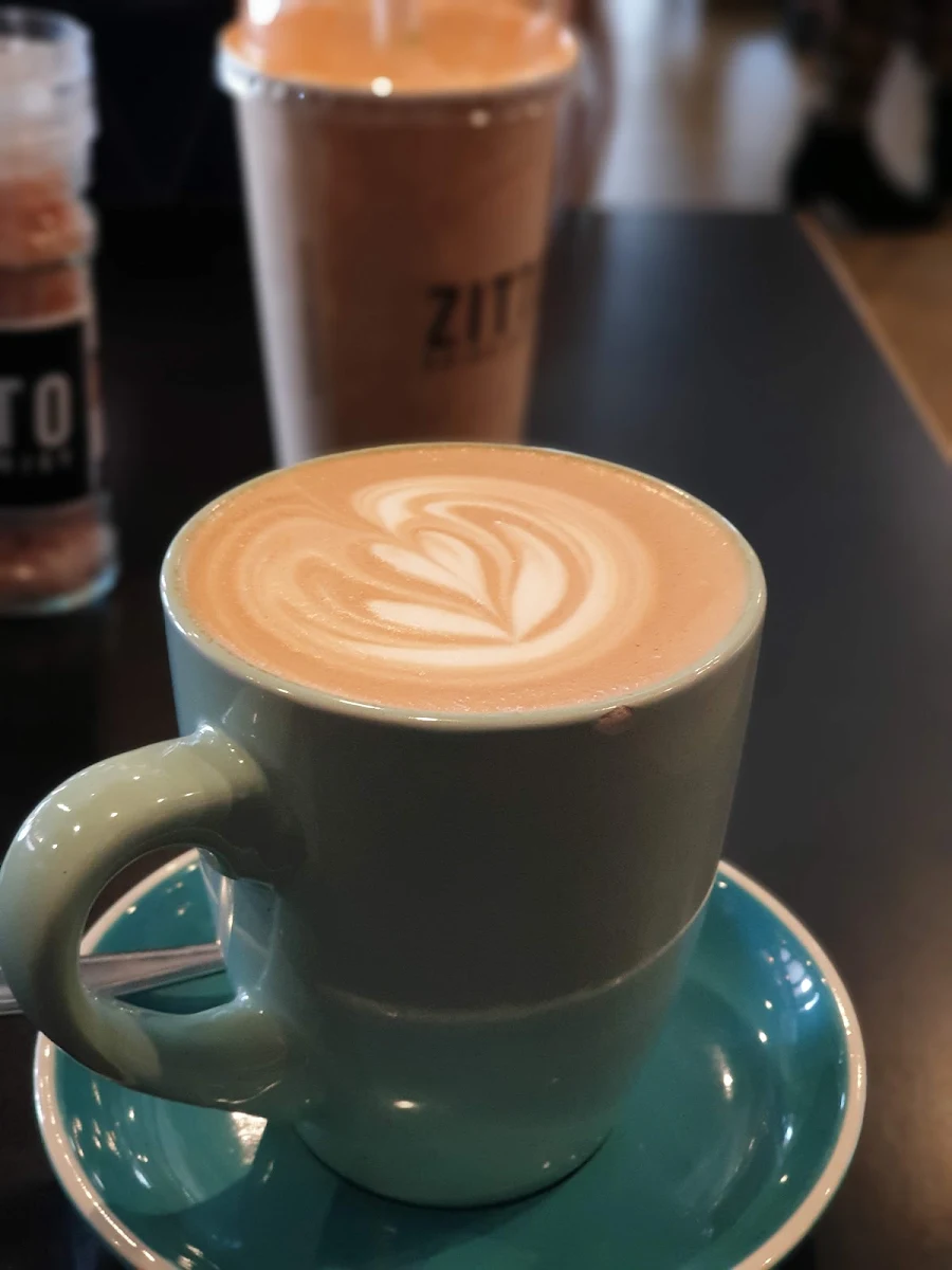 Latte, Zitto Golden Grove
