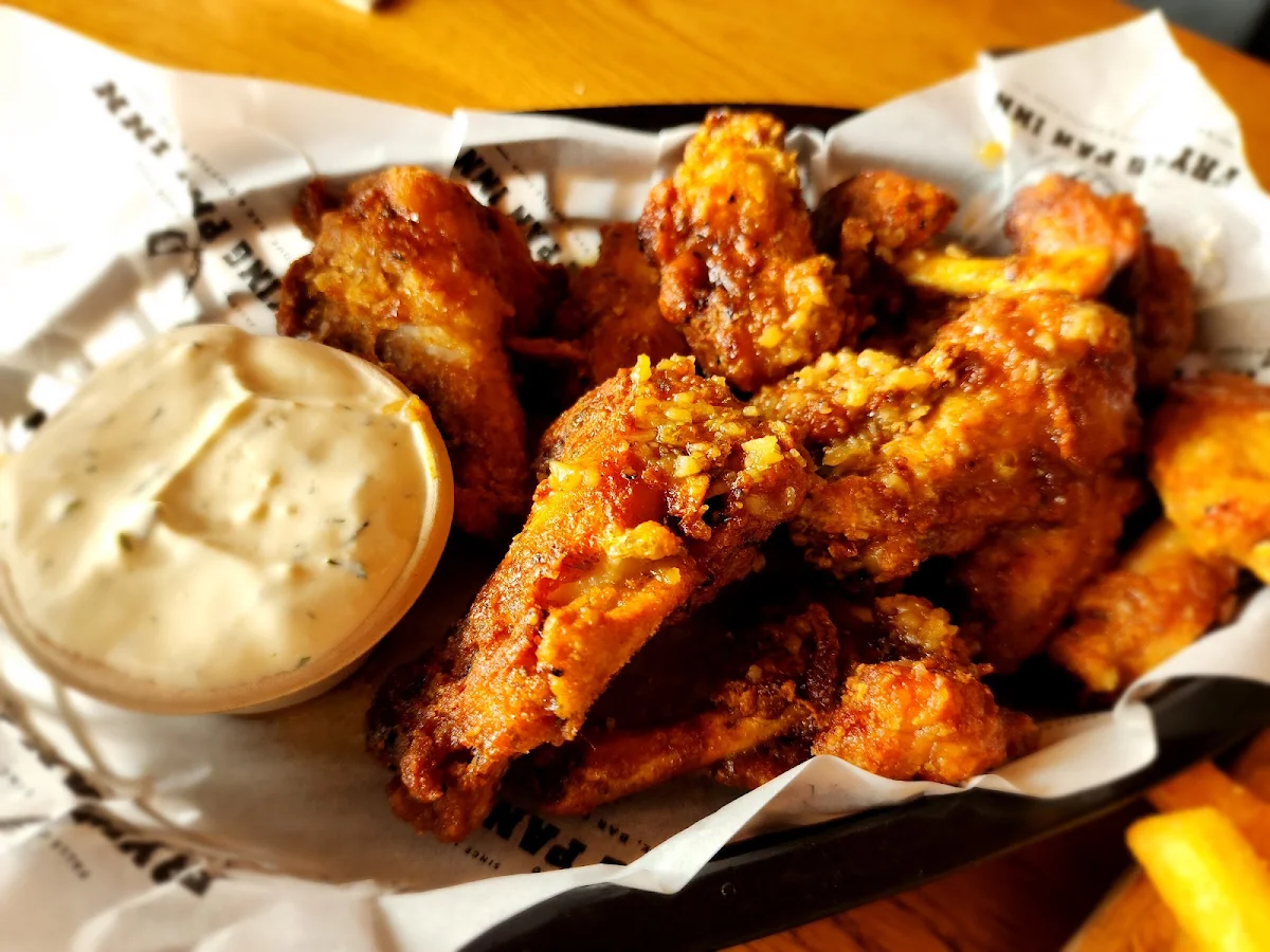 Highlights, Frying Pan Inn