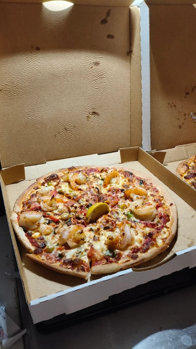 Highlights, Harpley Pizza