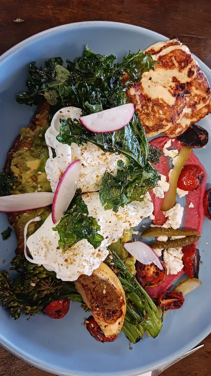 Smash Avo, Allumer coffee & eatery