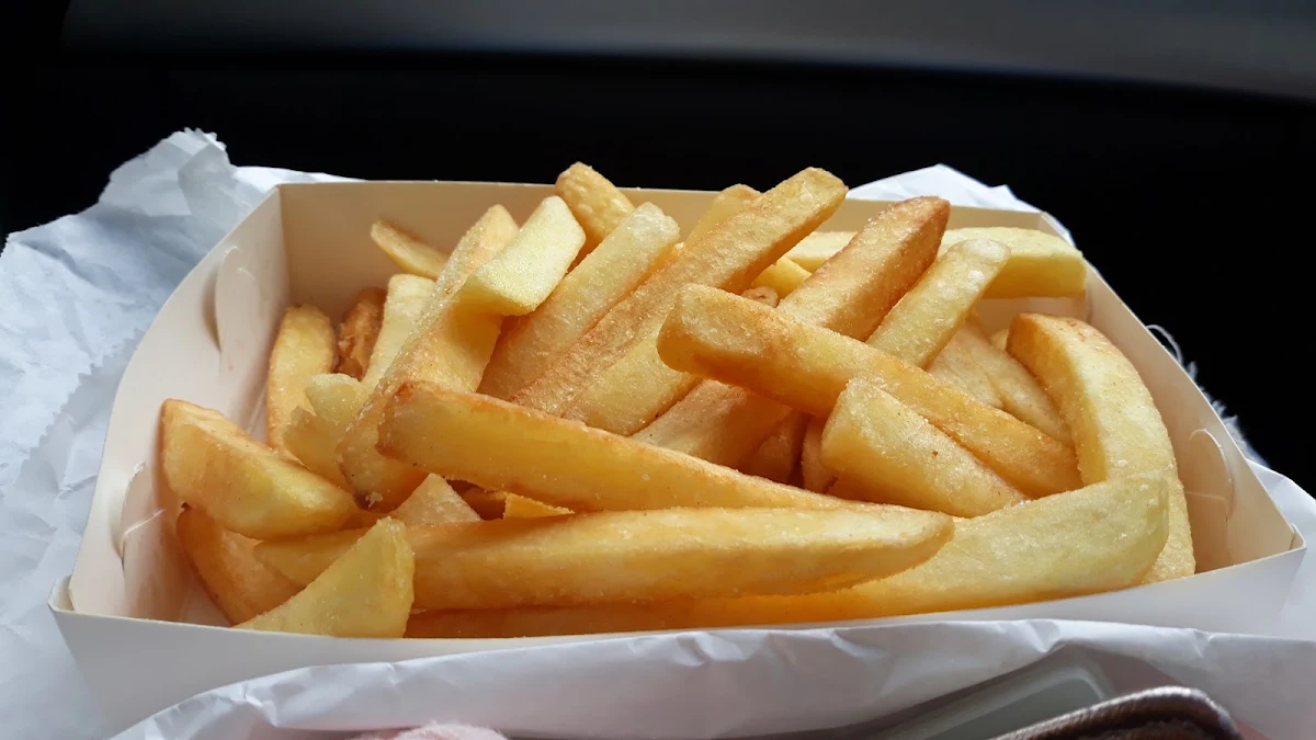 Medium Chips, Lakeside Seafood Takeaway