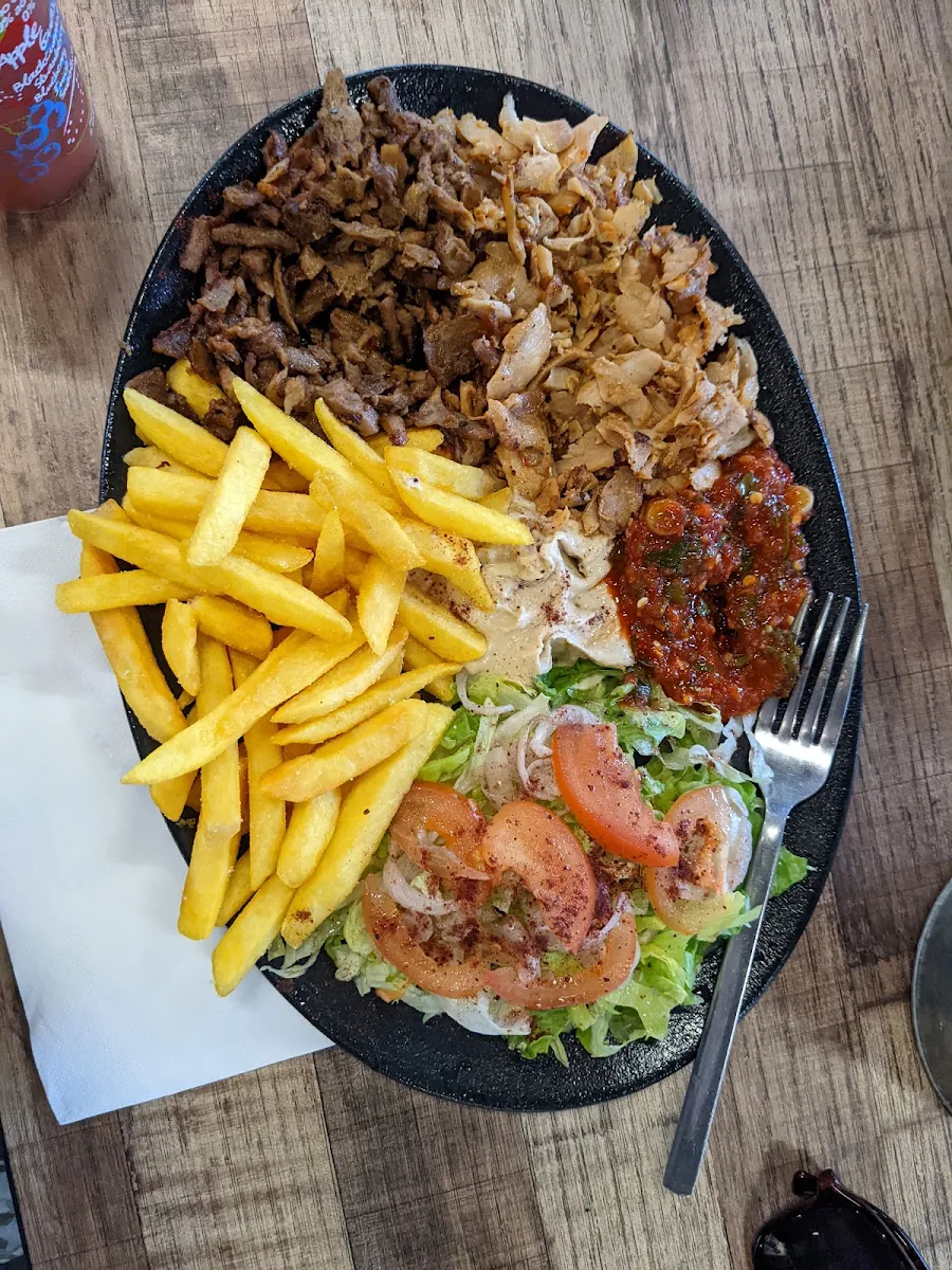 Highlights, Kebab & Gozleme Cafe