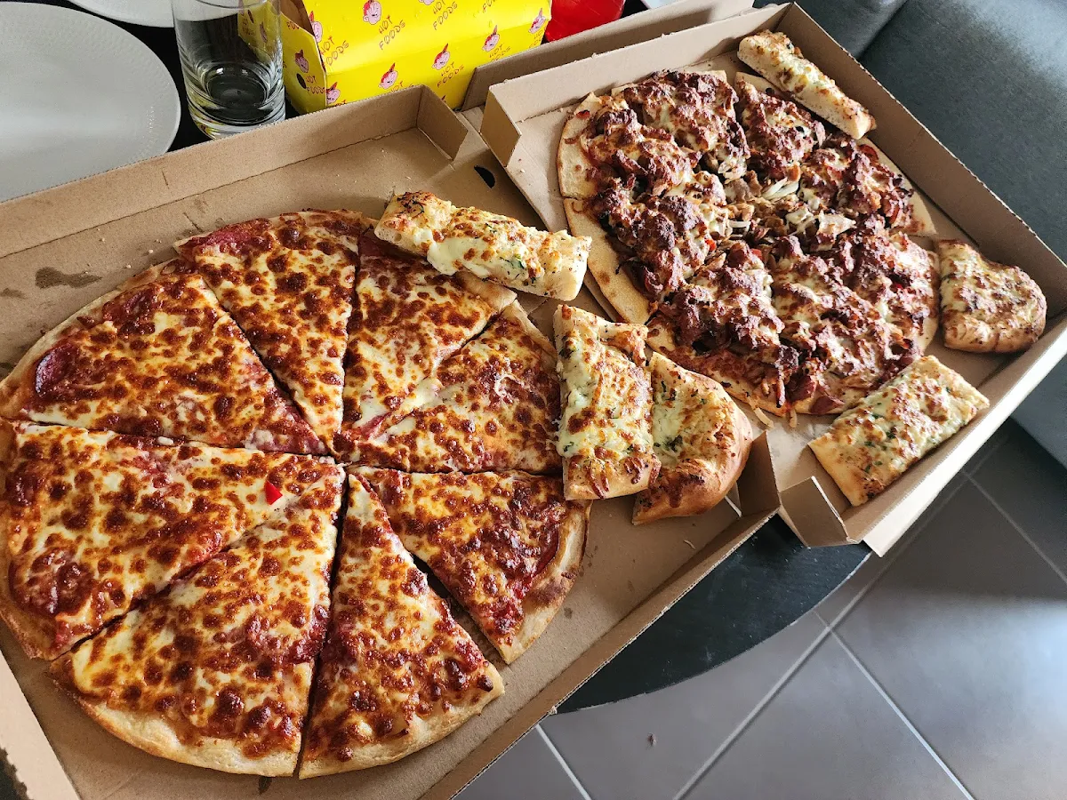 Highlights, Zue's Kebab Pizza House