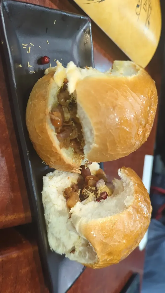 Dabeli, Naan House Indian restaurant