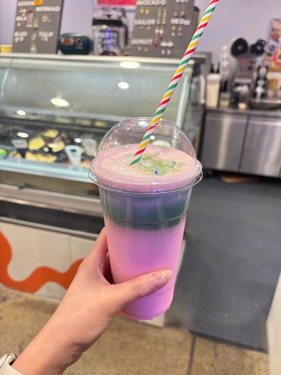 Taro Float, Sunnybank Social