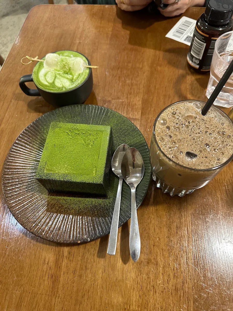 Uji Matcha Crepe Cake