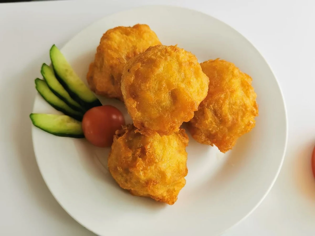 Highlights, Yoyo Chinese Restaurant