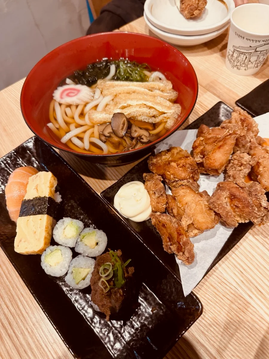 Highlights, Sushi House Express & Chicken
