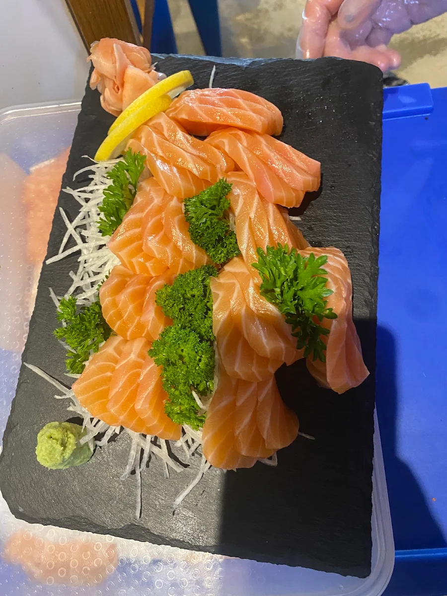 Highlights, Sushi House Express & Chicken