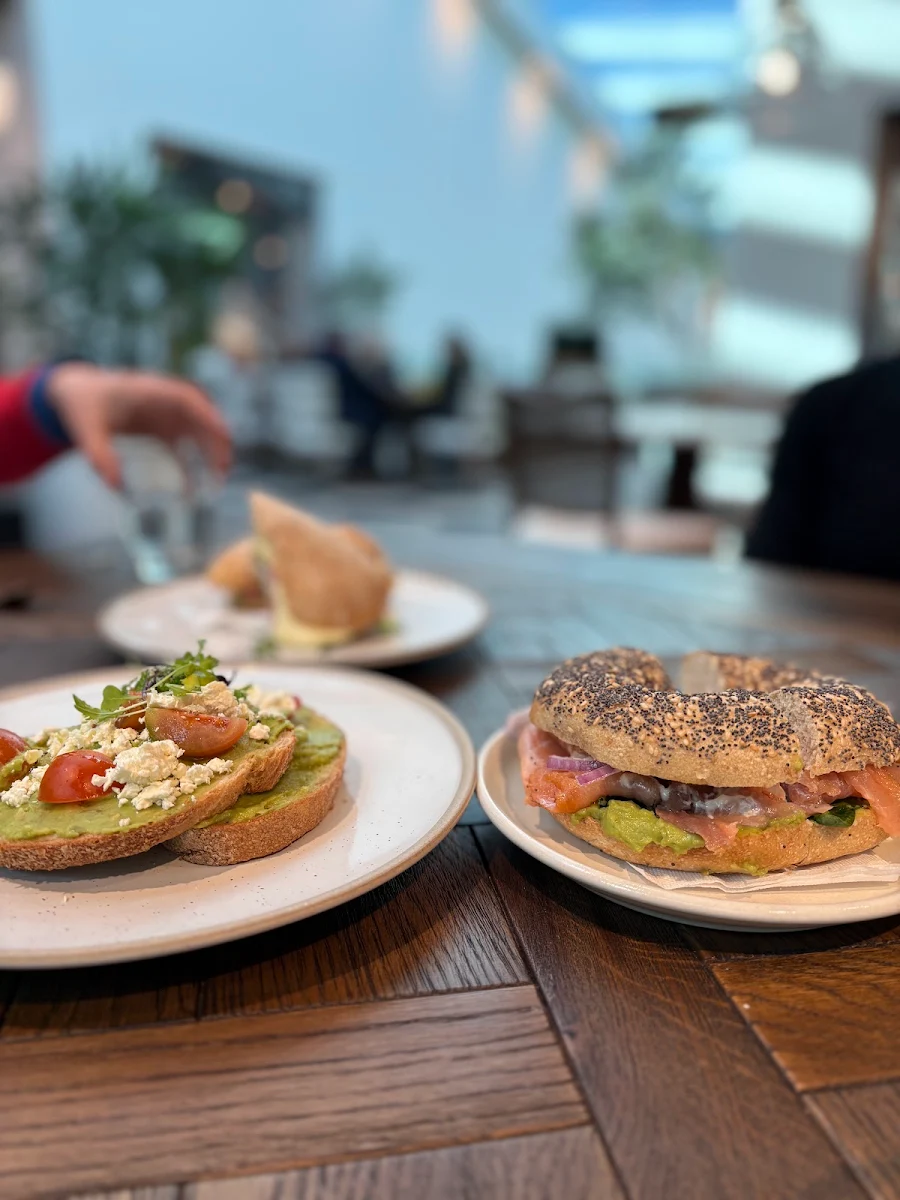 Highlights, L'Americano Espresso Bar