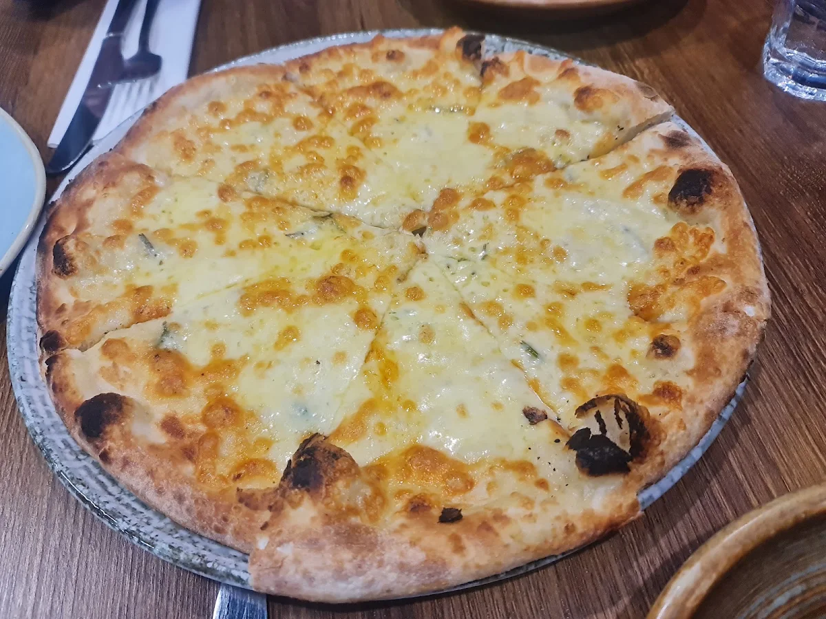 Pizza Bianca, Vanilla Pod Pizza & Pasta Bar