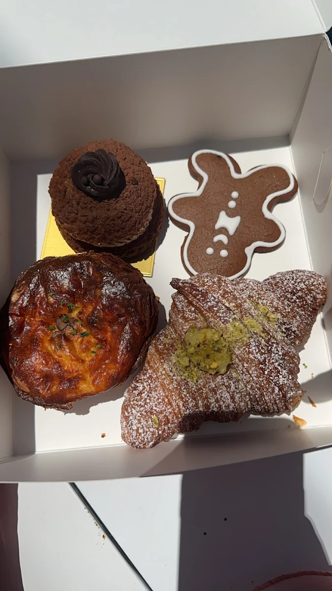 Gingerbread, Creme de la Creme Patisserie