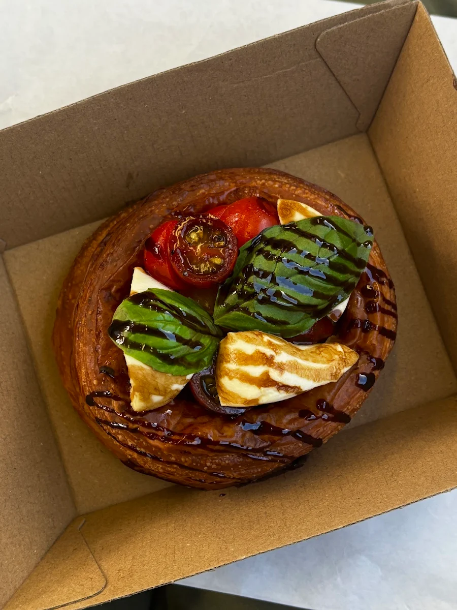 Highlights, Creme de la Creme Patisserie