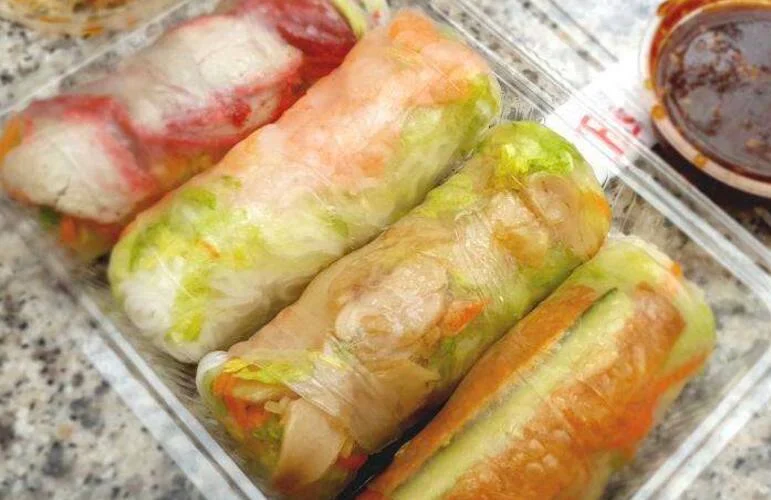Spring Roll, Tang Tang Sushi