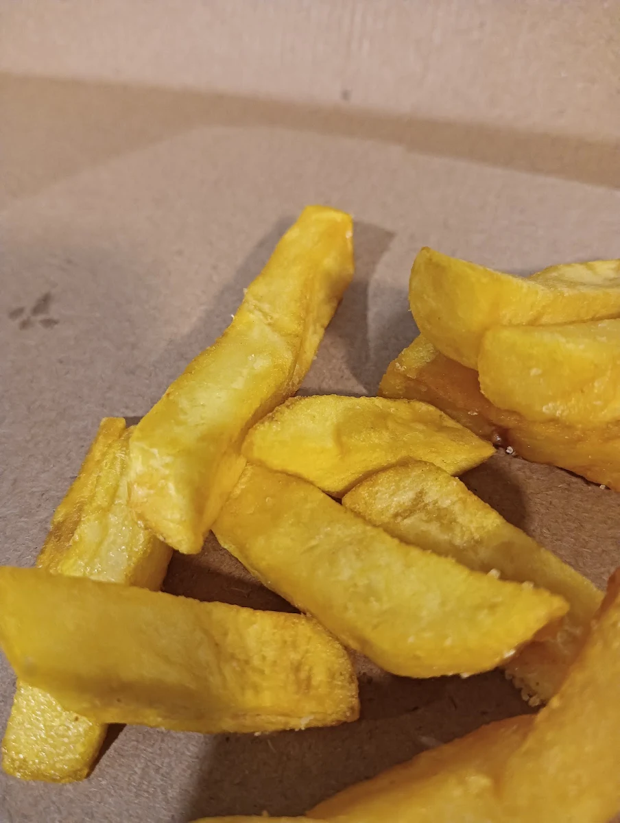 Highlights, Golden Prawn Seafood and Takeaway