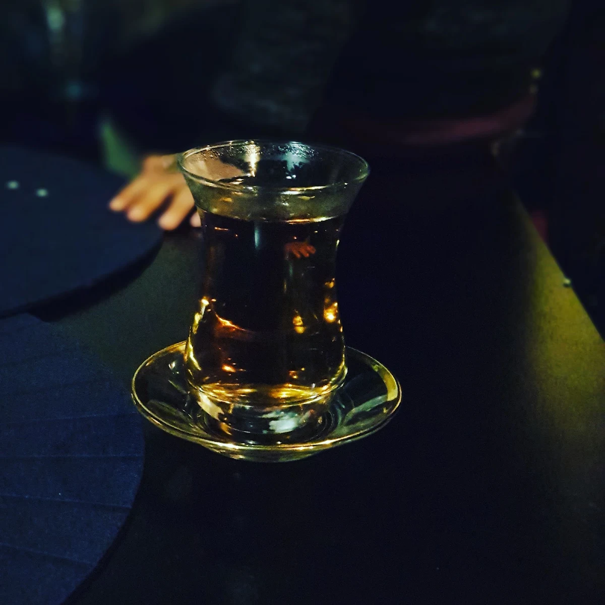 Apple Tea, Kebaba Restaurant کبابه رستورانت