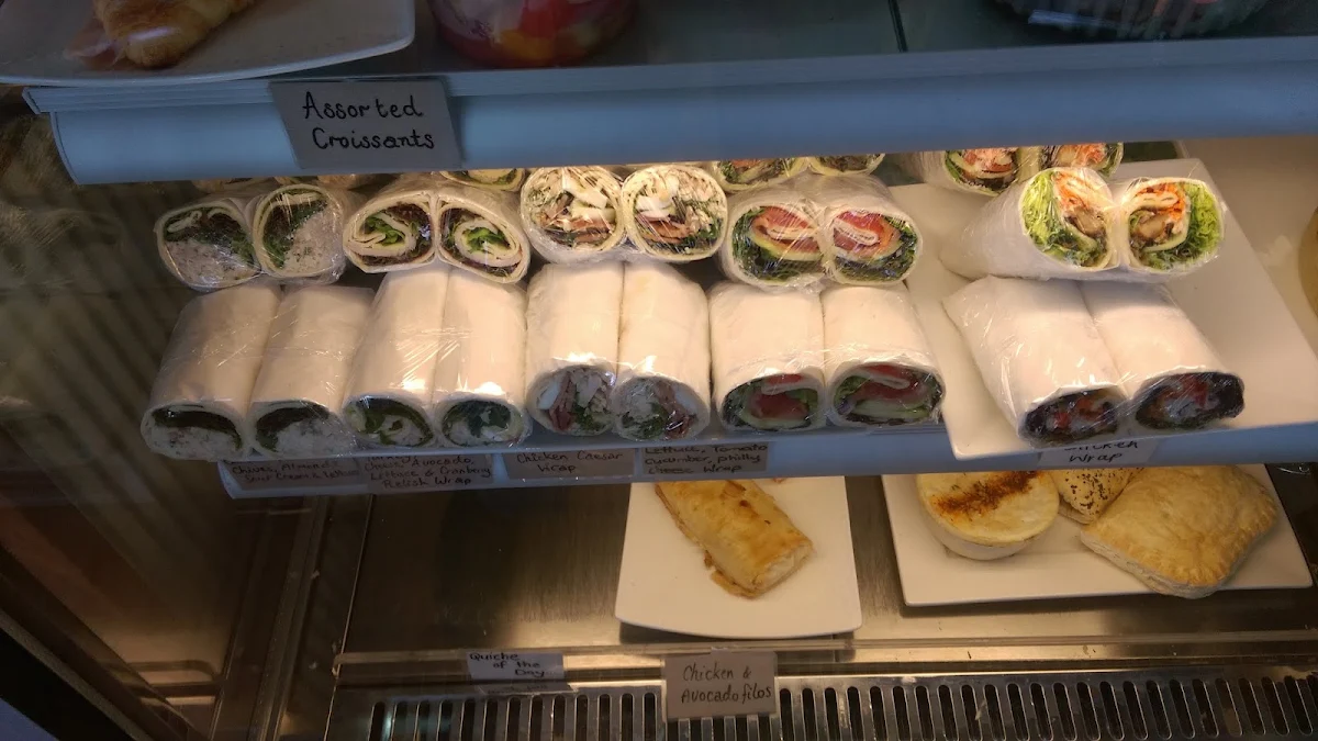 Highlights, Chino's On Victoria