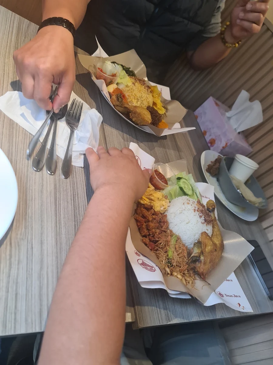 Rice Warteg Fried Chicken