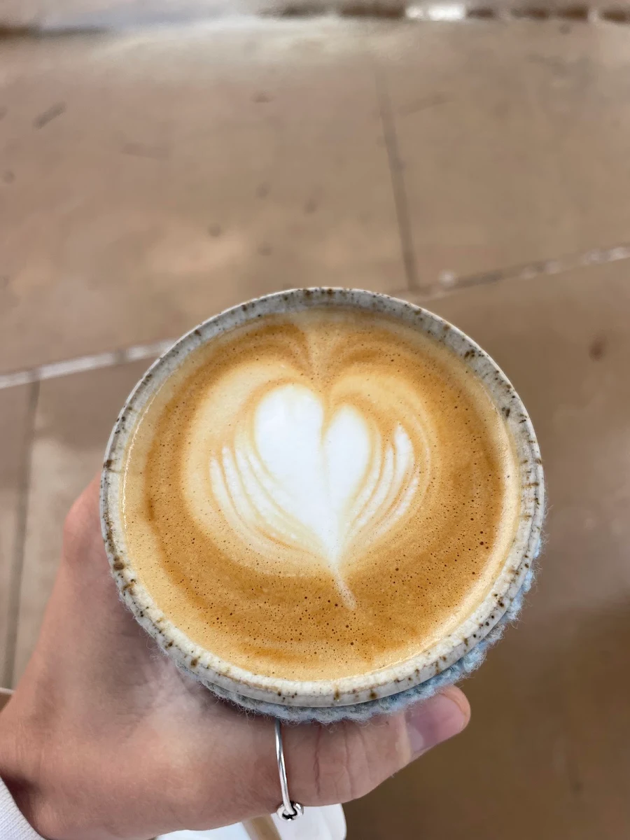 Highlights, Daze Coffee