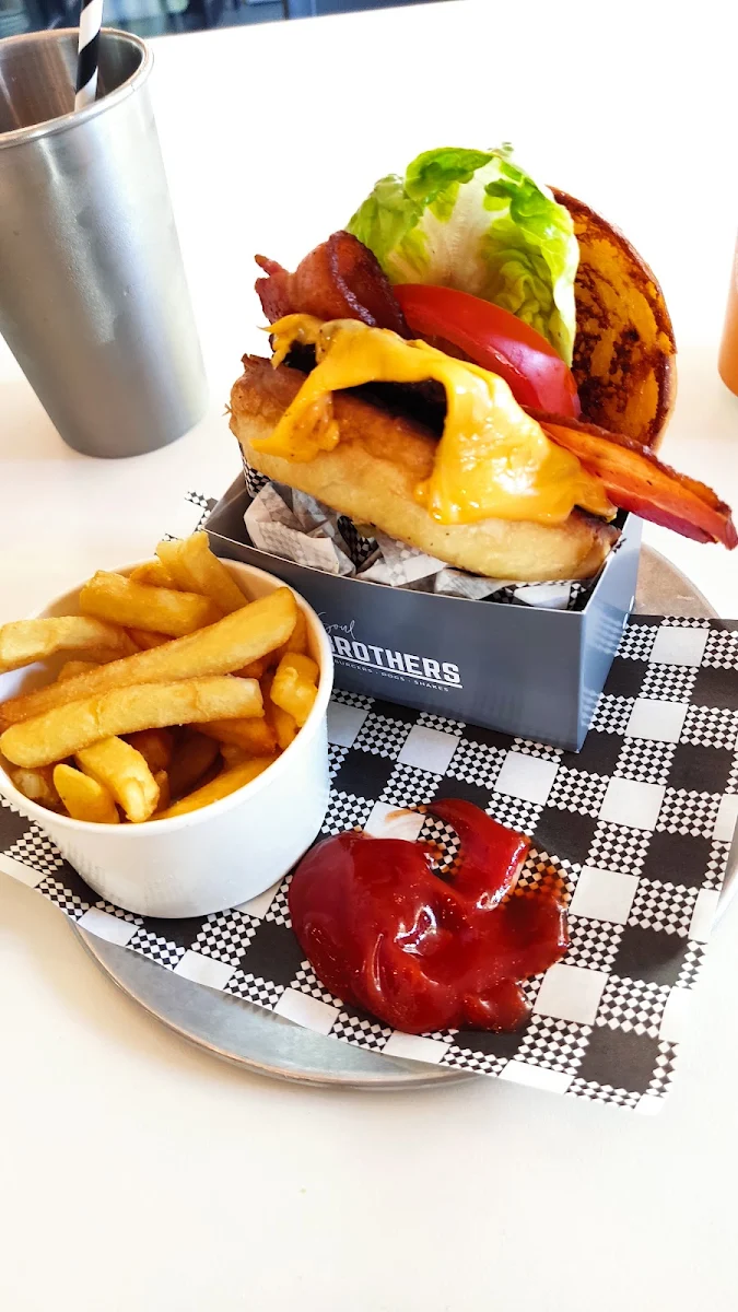 Bacon Burger with Chips, Soul Brothers Burger Bar