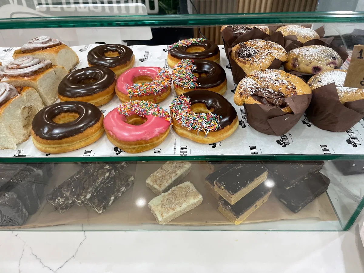 Donuts, Albertchino Cafe