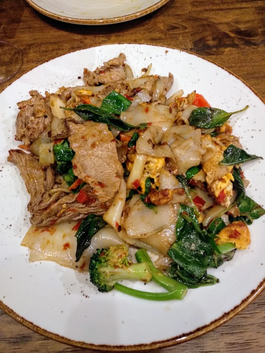 Pad Kee Mao Beef