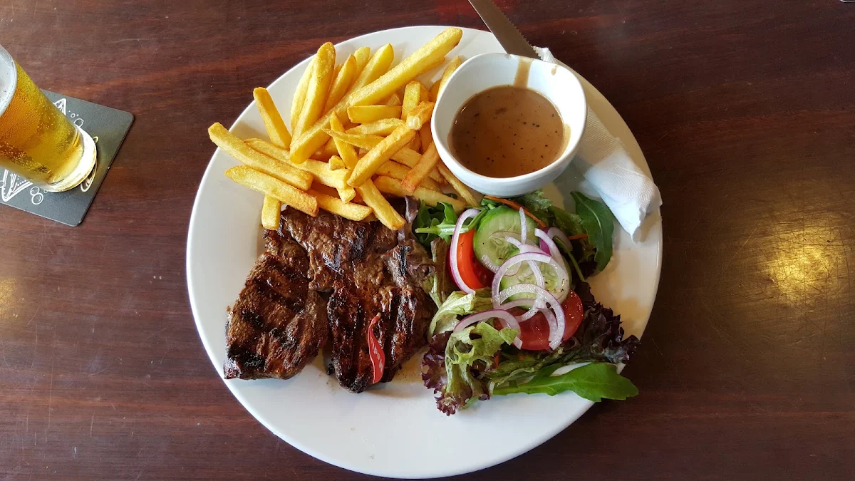 Highlights, Ryedales Tavern