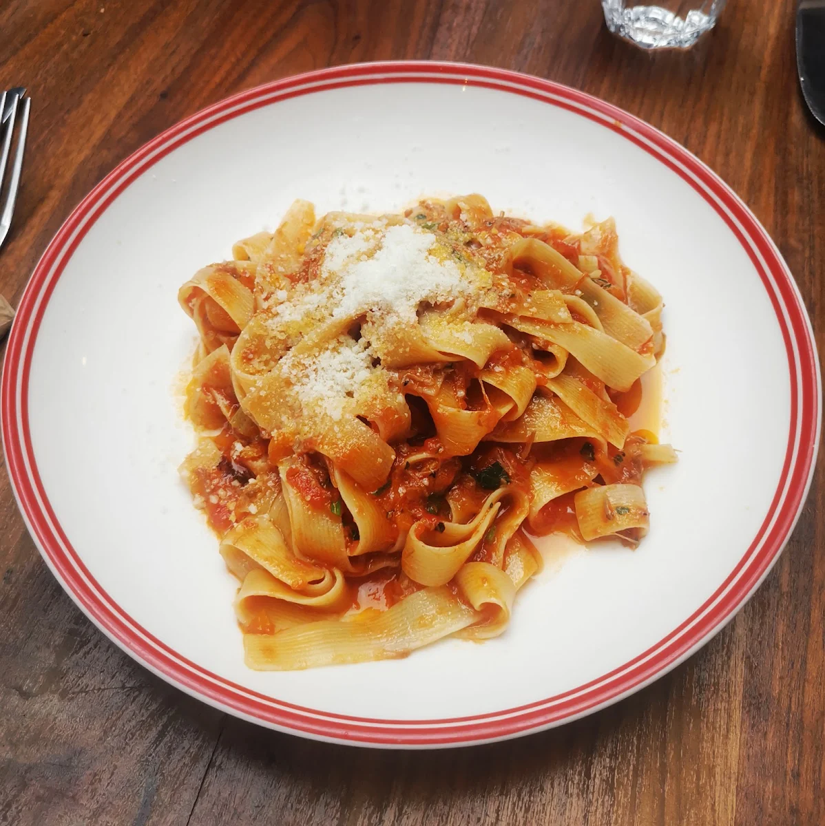 Lamb Ragu Pappadelle, Kaprica