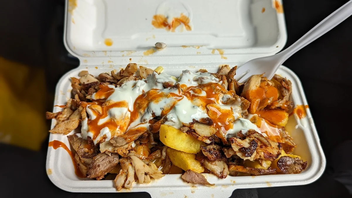Highlights, Chris's Kebabs & Grill