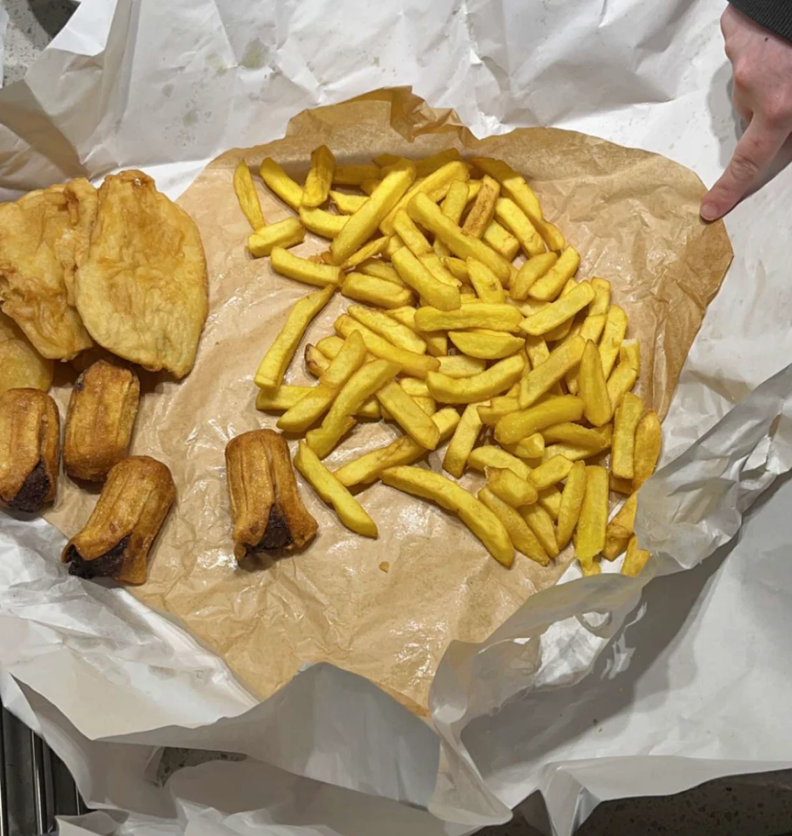 Highlights, Chris's Kebabs & Grill
