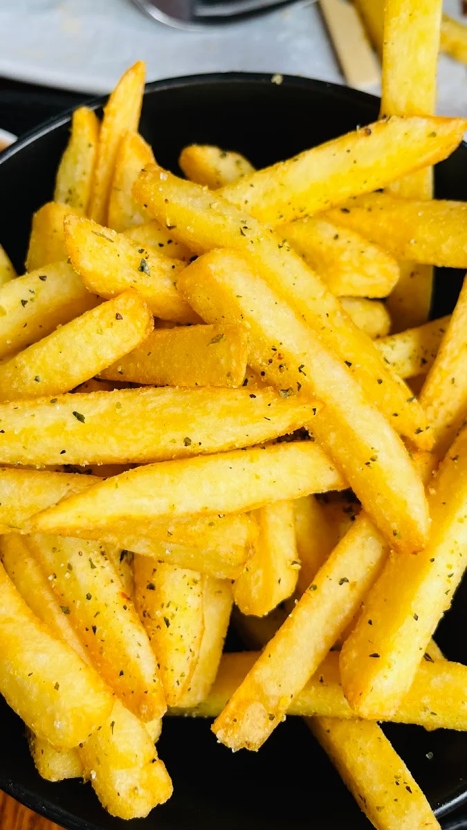 Fries, Dark Horse Cafe, Wine & Produce