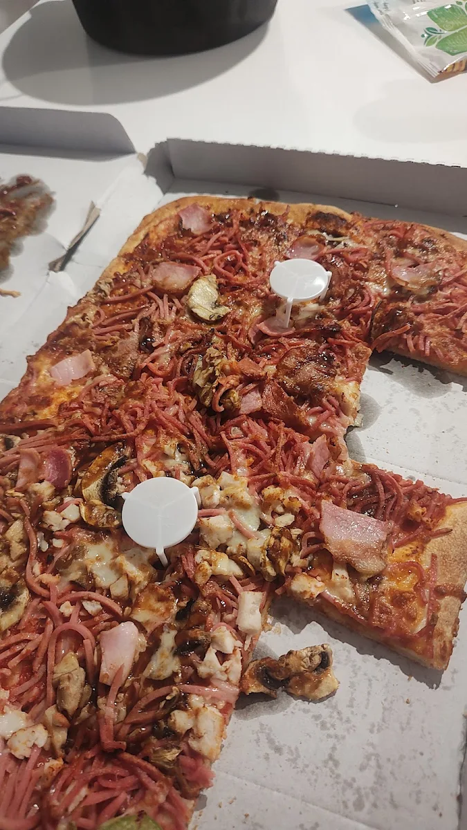Highlights, Pizza HQ Churchill
