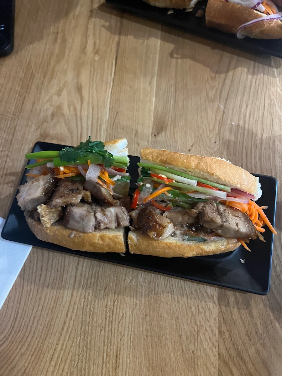 Highlights, 29 Cafe & Eatery