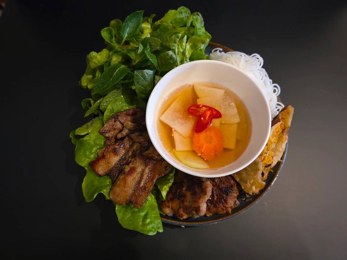 Highlights, 29 Cafe & Eatery