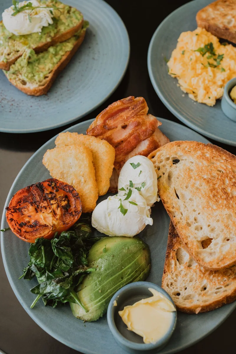 Highlights, Brew and Brew Cafe 2CA