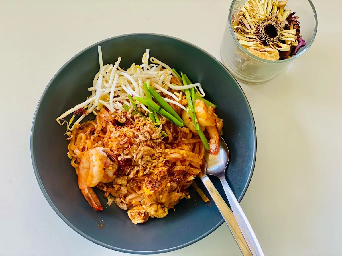 Highlights, Noy Thai Takeaway
