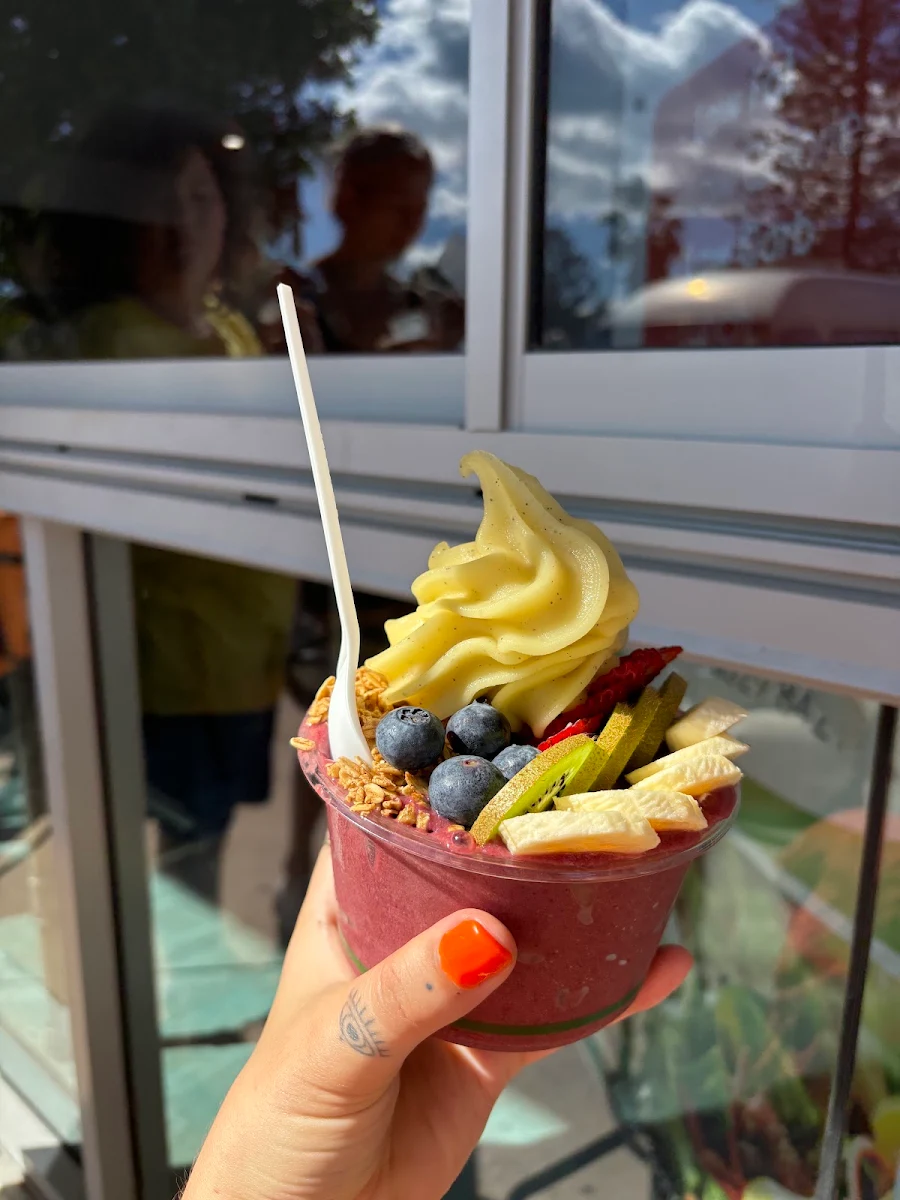 Highlights, Fit Life Smoothie & Snack Bar