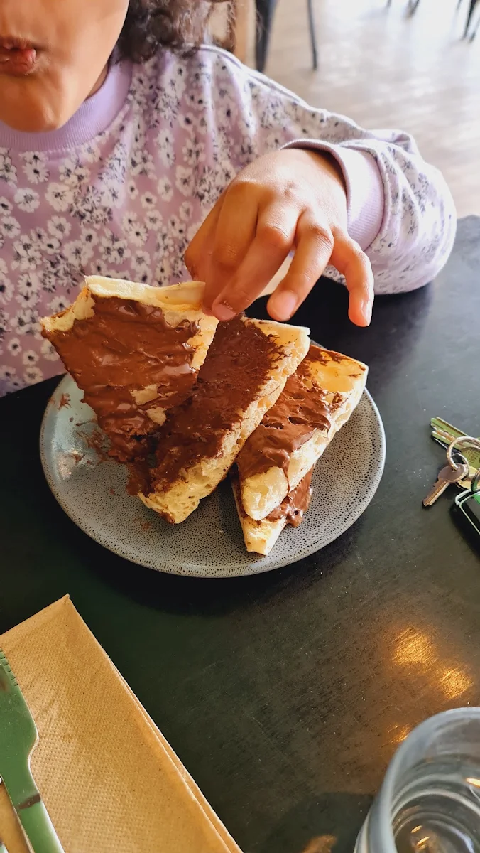 Toast with Nutella, Glee Coffee Roasters Erina Heights