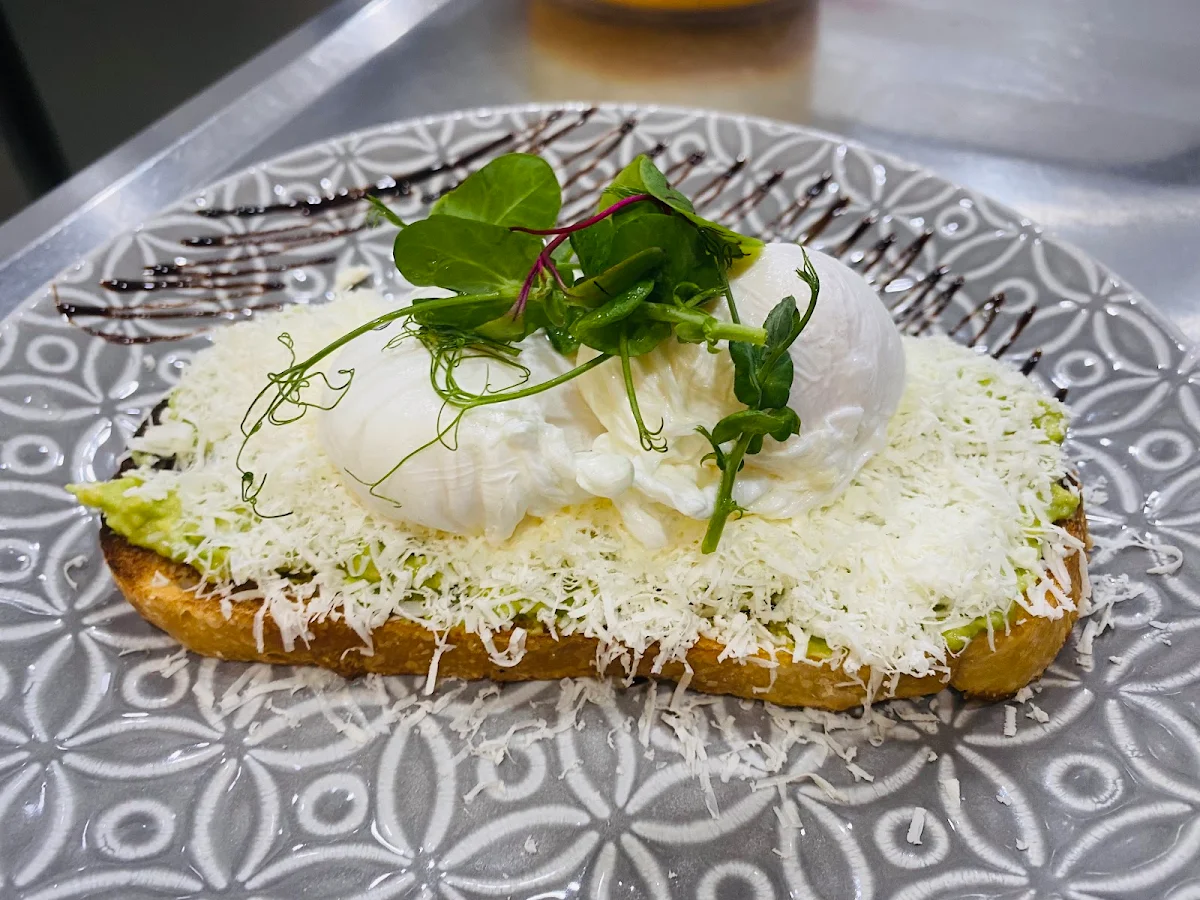 Smashed Avocado, Marini Cafe