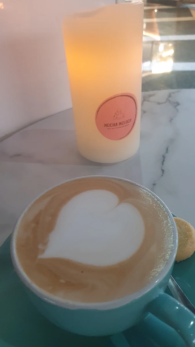 Flat White, Mocha Melody