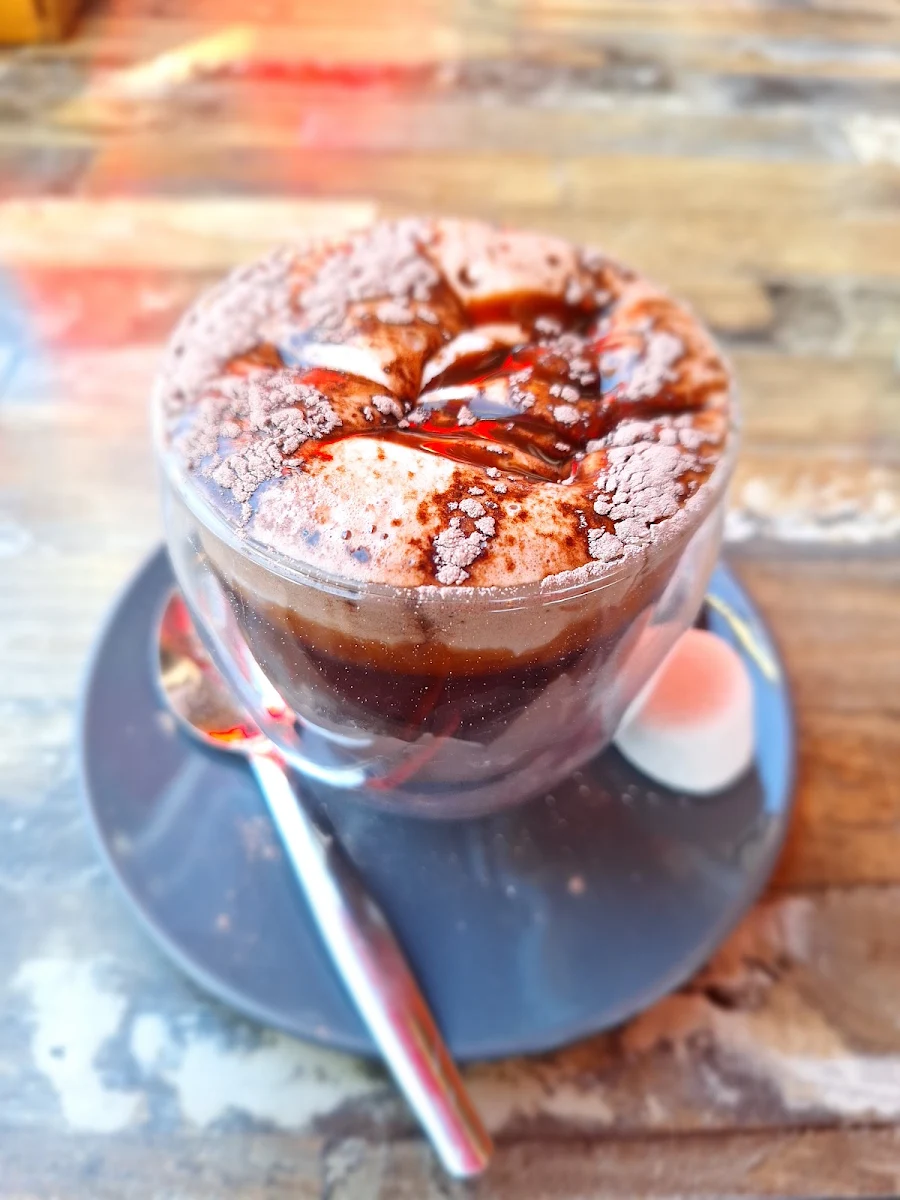 Hot Chocolate, Cafe Alfons